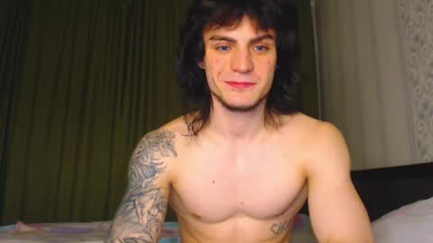 Gus online show from November 26, 7:54 pm