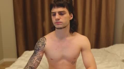 Gus online show from February 1, 8:17 pm