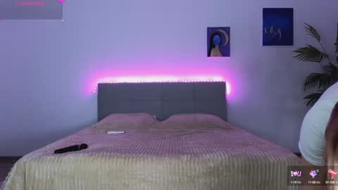 Emily online show from January 8, 3:19 am