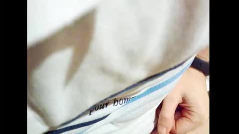 Small Hairy Uncut online show from January 8, 5:35 am