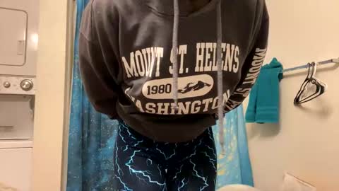 smalltshbigtits online show from February 26, 10:07 am