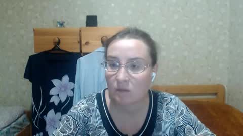 smart_rose online show from December 16, 11:33 pm