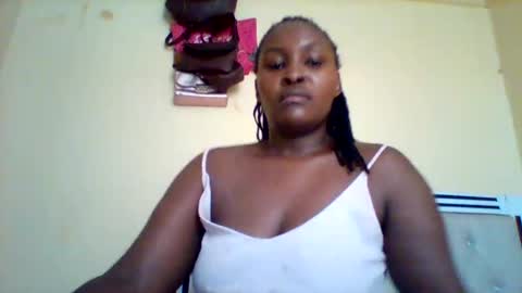 Snapshot of smartqueen1 chatting on February 18, 11:33 am Katerina online show from February 18, 11:33 am