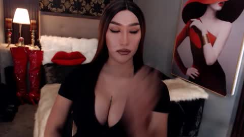 smasherqueen online show from June 6, 8:53 am