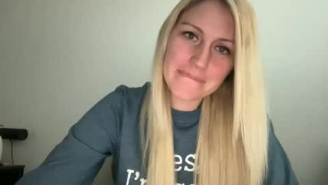 Snapshot of smexxii93 chatting on October 29, 6:30 pm smexxii93 online show from October 29, 6:30 pm