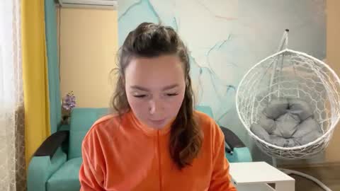 smiling_riddle online show from November 12, 9:00 am