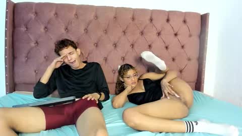 JONH SMITH AND ALIX SMITH online show from November 15, 2:07 pm