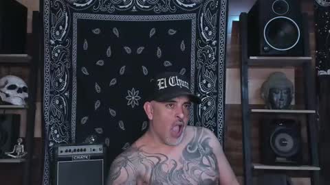 Snapshot of smokey915 chatting on February 11, 7:33 am Smokey915 online show from February 11, 7:33 am