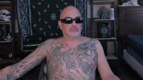 Snapshot of smokey915 chatting on January 13, 7:10 pm Smokey915 online show from January 13, 7:10 pm