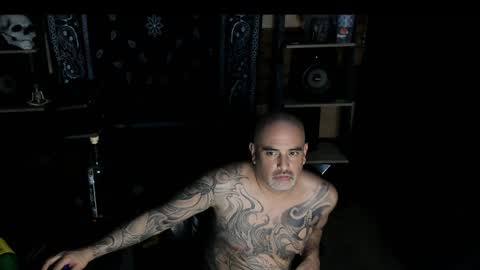 Snapshot of smokey915 chatting on January 17, 12:10 pm Smokey915 online show from January 17, 12:10 pm