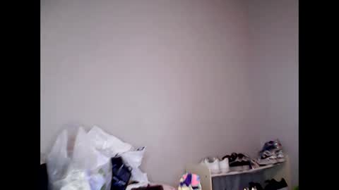 SmolHungGothWitch online show from February 4, 6:04 am