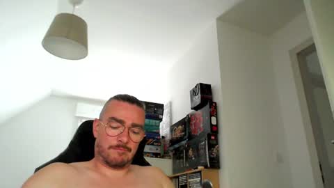 AllDayIDream online show from July 27, 1:19 pm