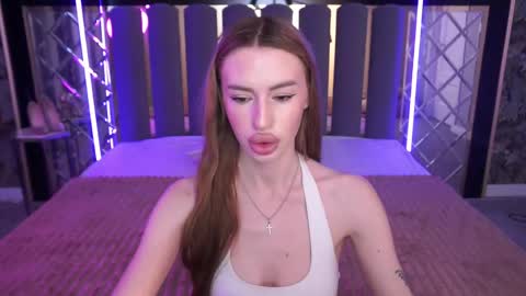 snow_whiteeex online show from May 7, 5:25 am