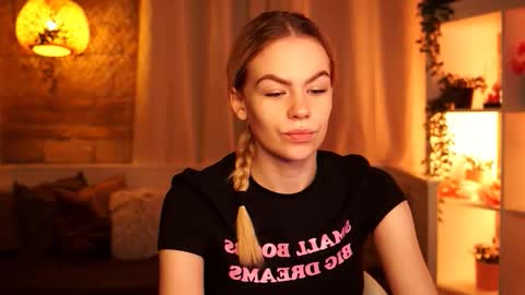 Hanna online show from December 19, 9:38 am