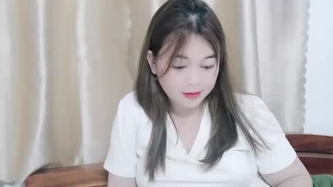 snow online show from April 19, 3:13 pm