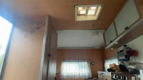 snowtrooper888 online show from September 21, 11:53 pm