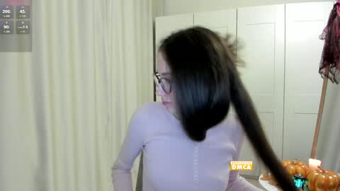 Ann online show from October 31, 5:13 pm