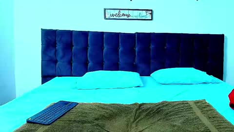 Snapshot of snowyx_ chatting on October 17, 12:25 am Snowyx  online show from October 17, 12:25 am