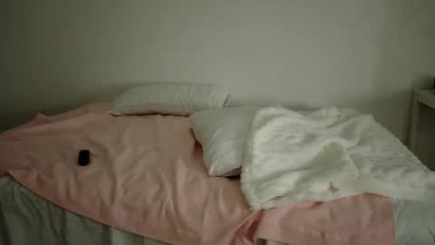 Babygirl Ivy online show from April 3, 11:55 pm