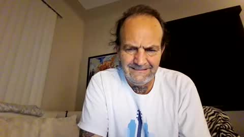 Snapshot of sofaking9 chatting on December 28, 8:58 am MicroAngelo online show from December 28, 8:58 am