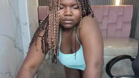 soffia_b online show from October 14, 2:58 am