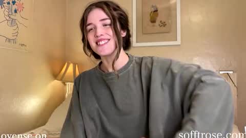 Julia    online show from January 31, 4:14 am