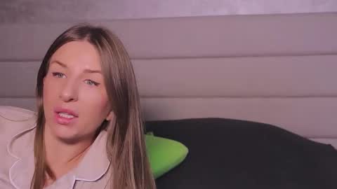 soffyasi online show from November 12, 9:55 am