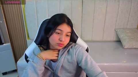 Online 800 to 1400 online show from December 17, 1:40 pm