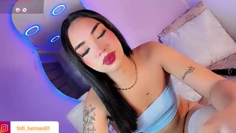 sofi_hdzz online show from May 5, 11:10 pm