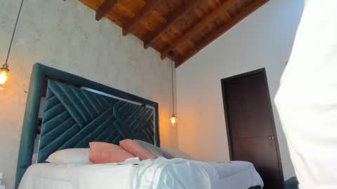 Sofi online show from October 13, 11:23 am