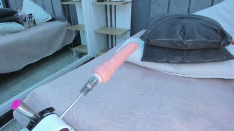 valen online show from January 12, 10:12 pm