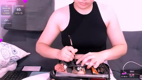 sofi rojas online show from February 18, 8:58 am