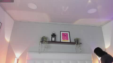 sofi_sp online show from February 2, 11:39 am