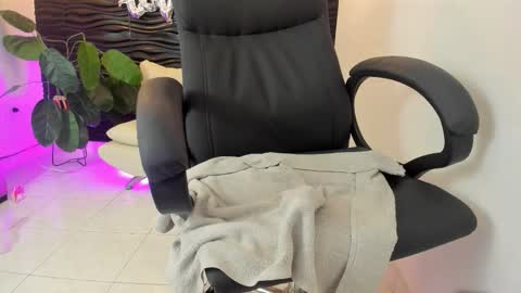 Skarlett online show from February 12, 7:17 pm