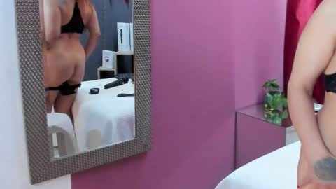 Miss Sofi online show from March 22, 1:37 pm