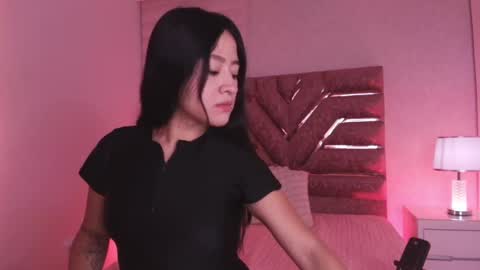 sofia gomes online show from May 2, 12:00 pm