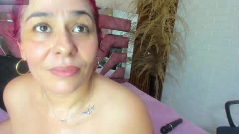Snapshot of sofia_gutierrez__ chatting on March 8, 8:44 am sofia gutierrez online show from March 8, 8:44 am