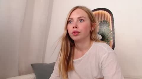 Sofia here online show from June 23, 3:25 am