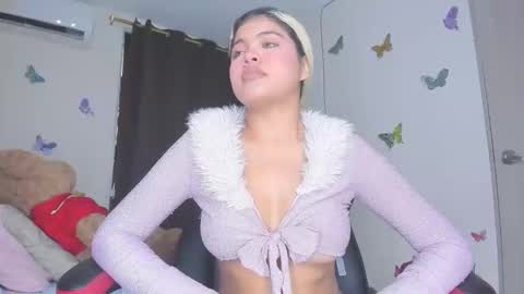 sofiacastillo01 online show from November 14, 1:46 pm