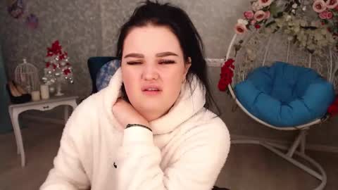 SofiaJohanes online show from December 17, 2:00 pm