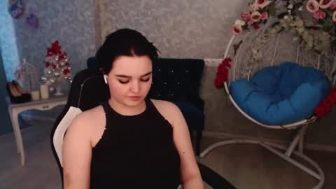 SofiaJohanes online show from December 18, 10:30 am