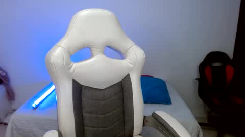 sofia online show from April 4, 5:47 am