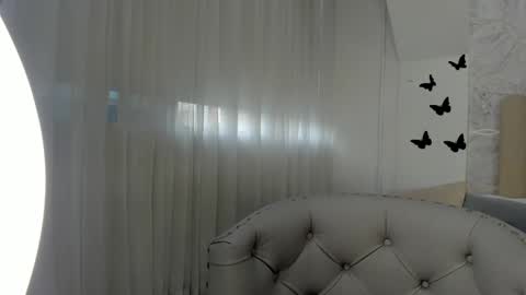 Snapshot of sofiarios04 chatting on February 14, 12:36 pm Sofia  online show from February 14, 12:36 pm