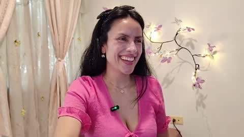 Sofi Bella online show from March 17, 7:30 pm