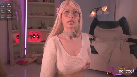 Sofi  online show from September 19, 9:51 pm