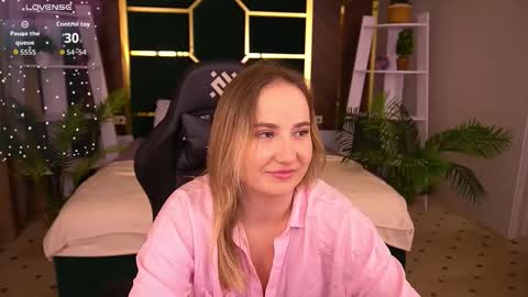 Sofie online show from November 10, 11:51 pm