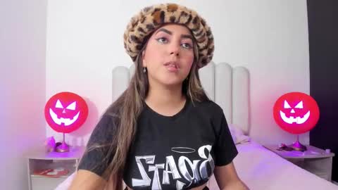 Sofi online show from October 31, 1:39 am