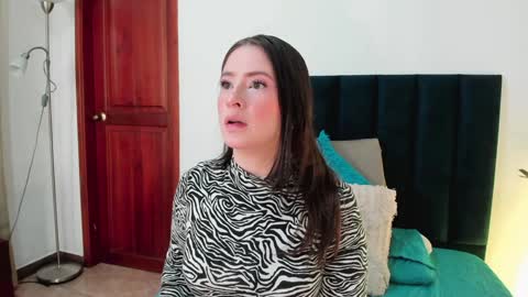 Sofi Williams online show from December 27, 11:50 am