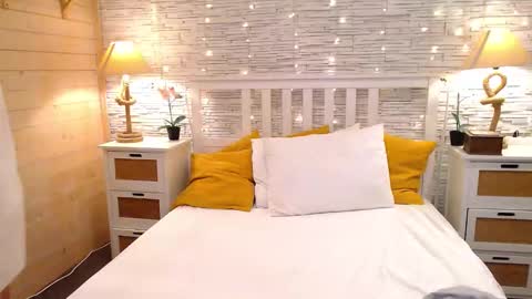 Lilly online show from November 10, 5:54 am