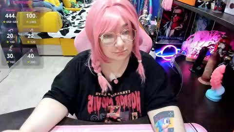 Sofie online show from November 3, 3:29 am